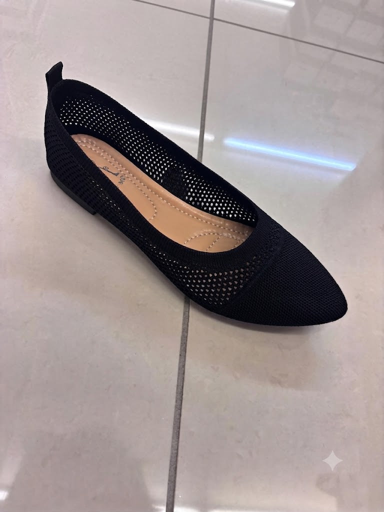 Ballerine plate en maille résille, bout pointu