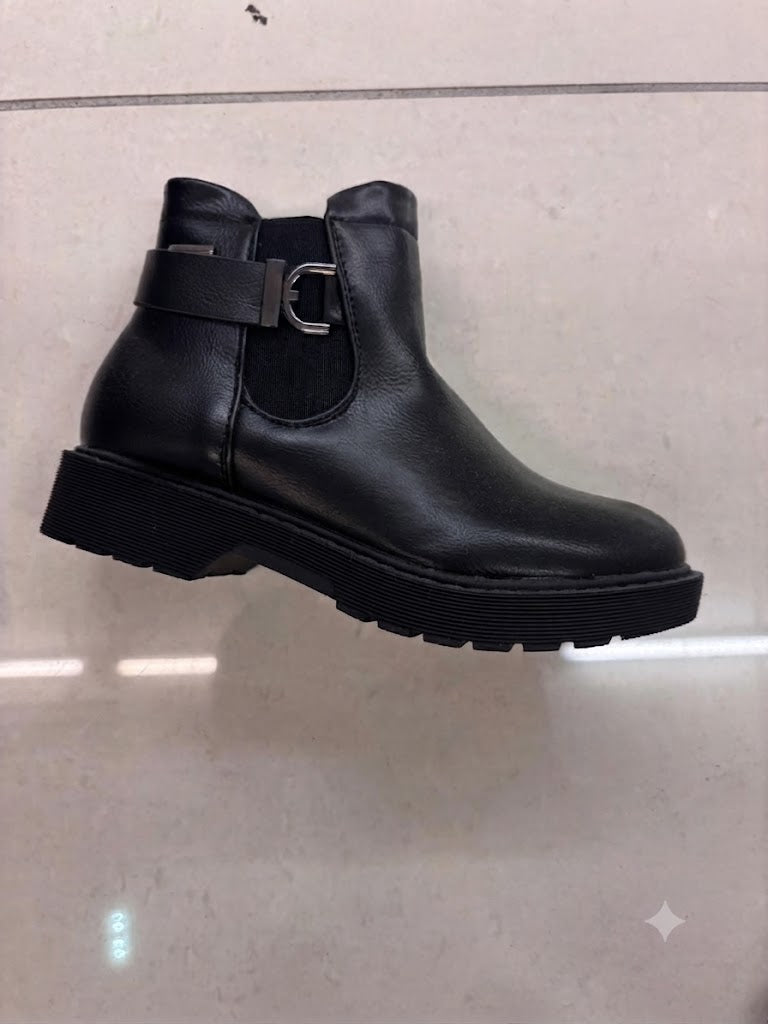 Bottine noire, bride élastique et boucle