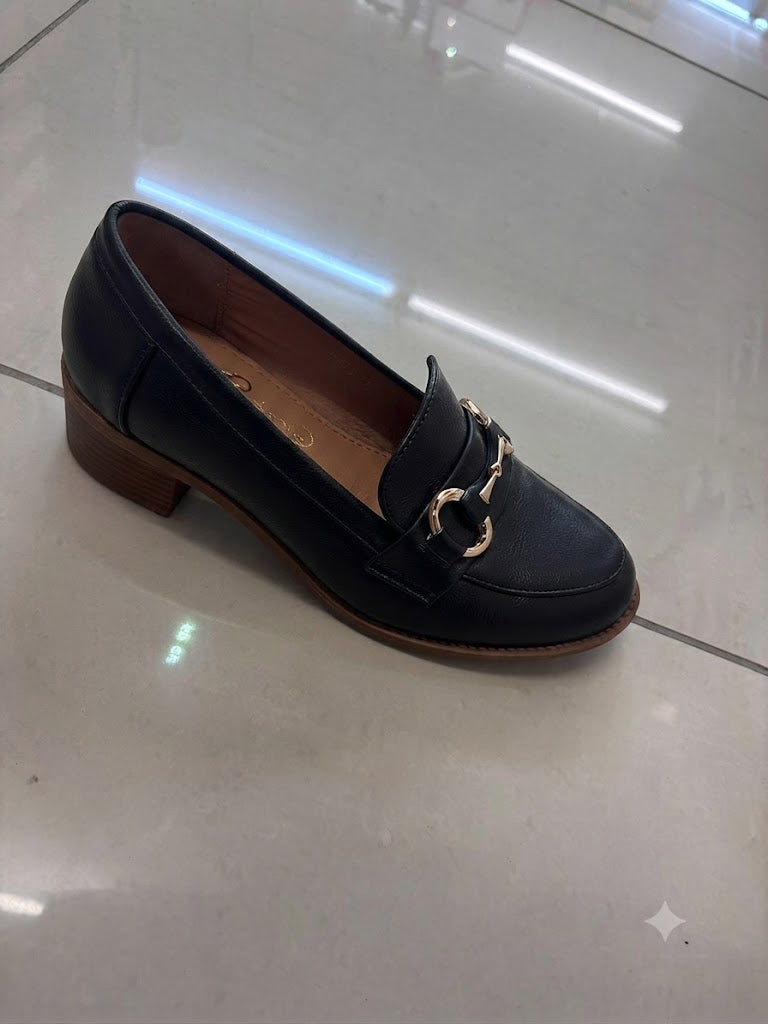 Mocassin à petit talon, mors doré