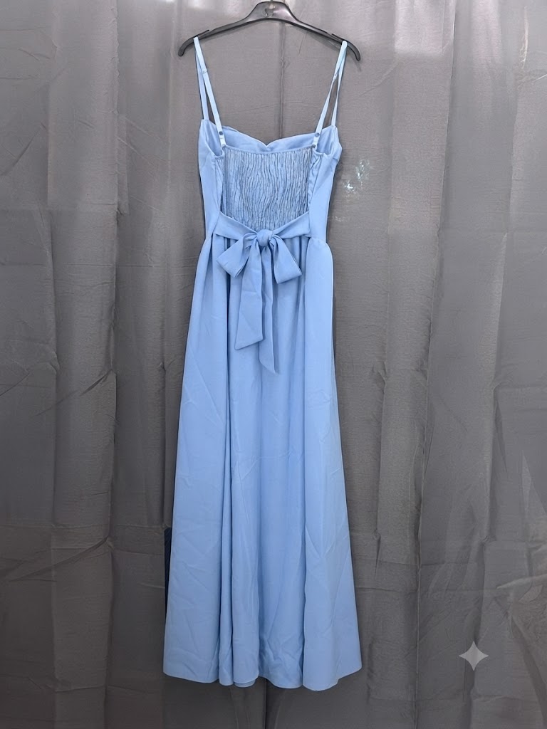 Robe longue col drapé, bretelles fines, jupe évasée