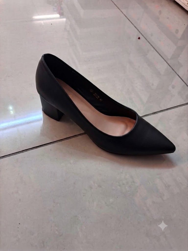 Escarpin petit talon, bout pointu
