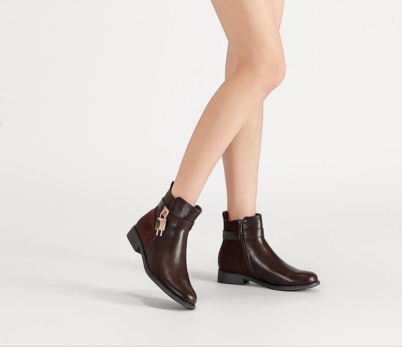 Bottines avec détail cadenas doré