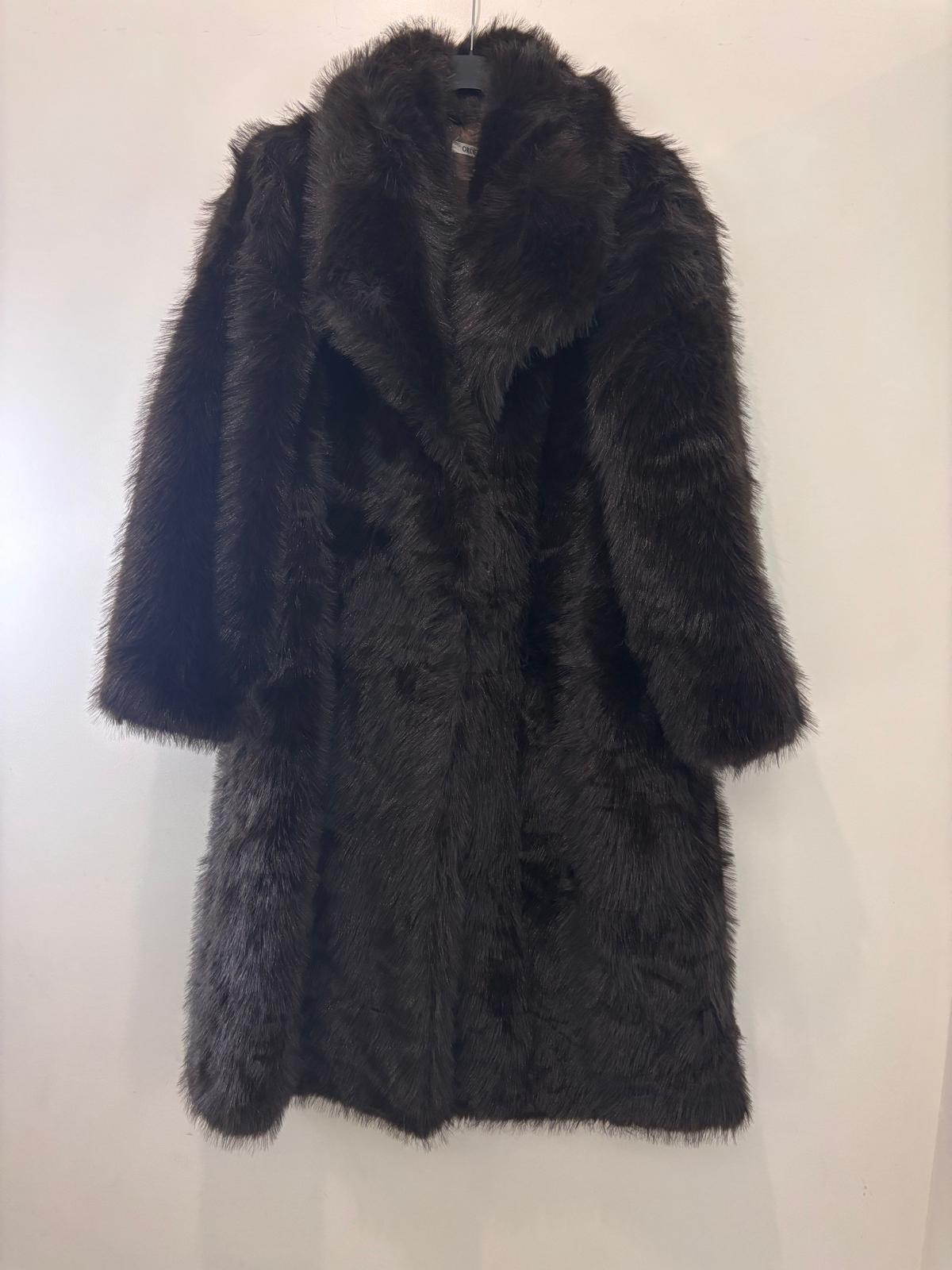 Manteau long en fausse fourrure