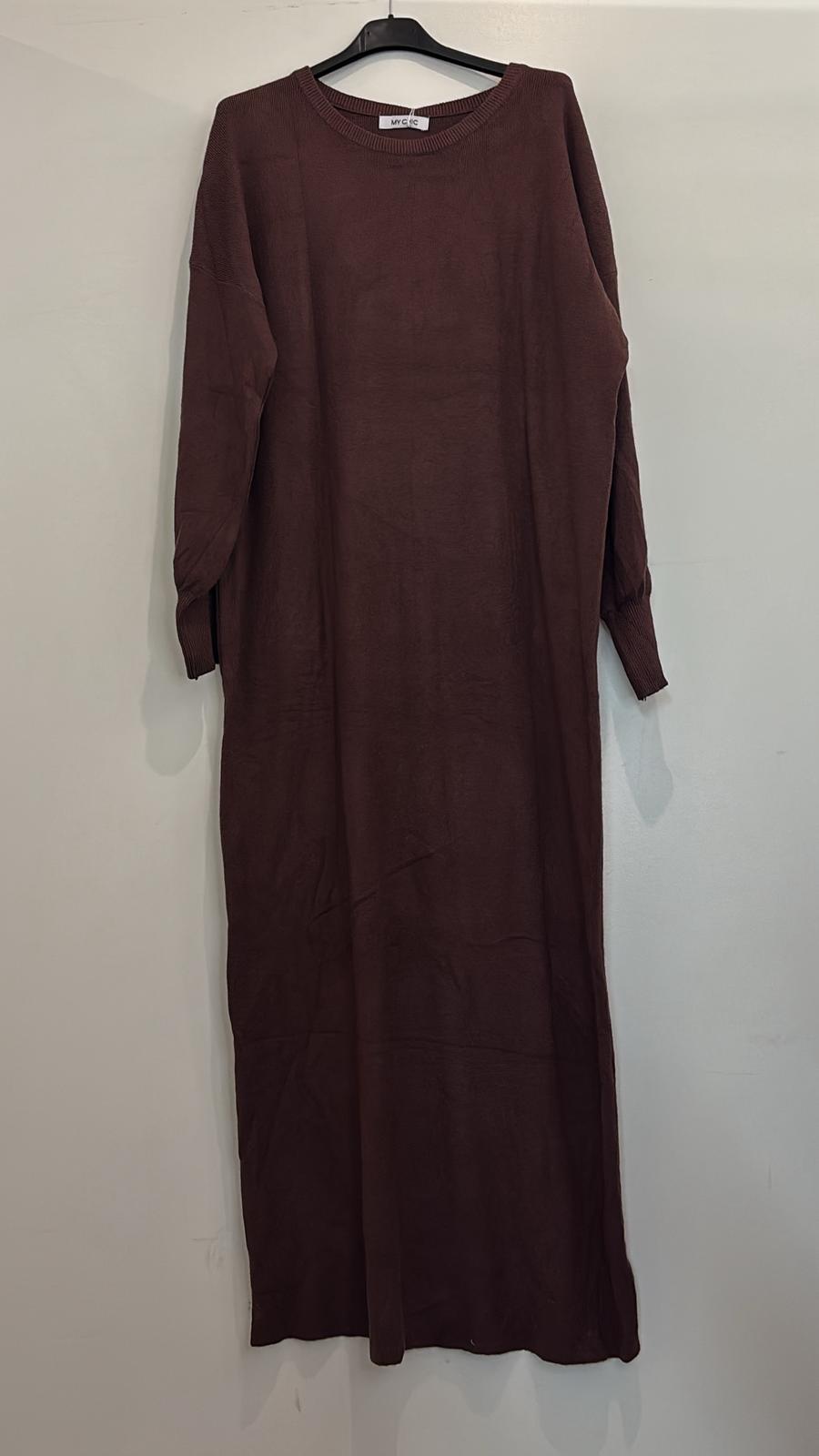 Robe pull en maille légère coupe droite