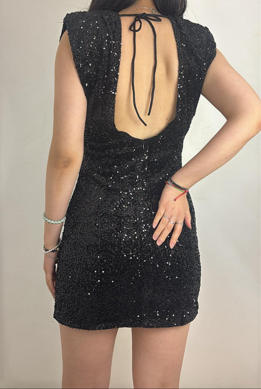 Robe à sequins dos nu