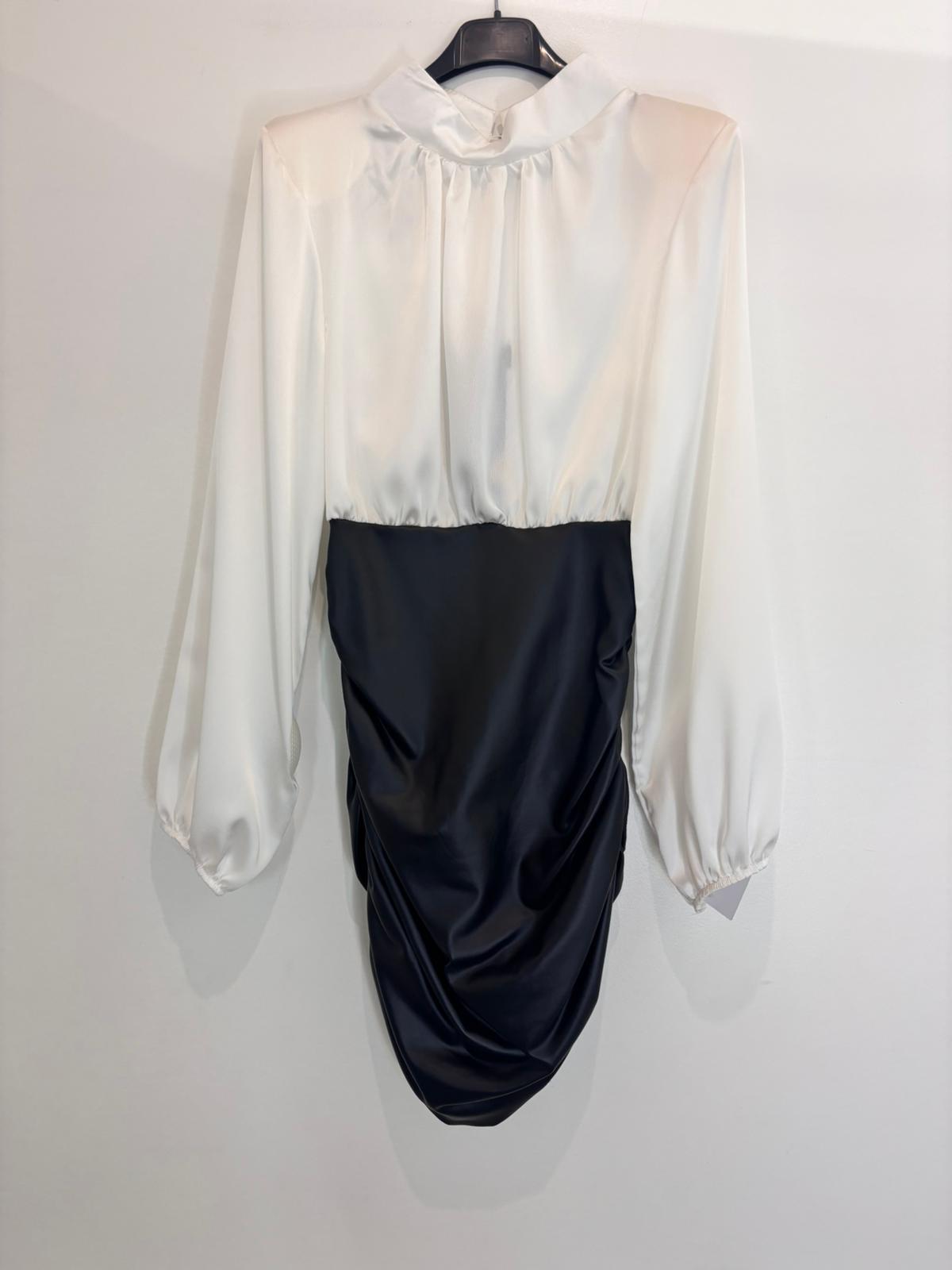 Robe bicolore haut satiné & bas simili drapée