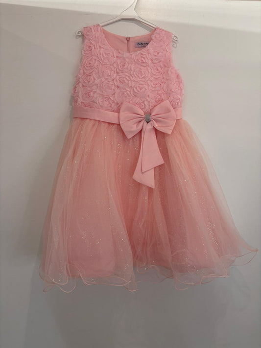 Robe avec roses sculptées & nœud