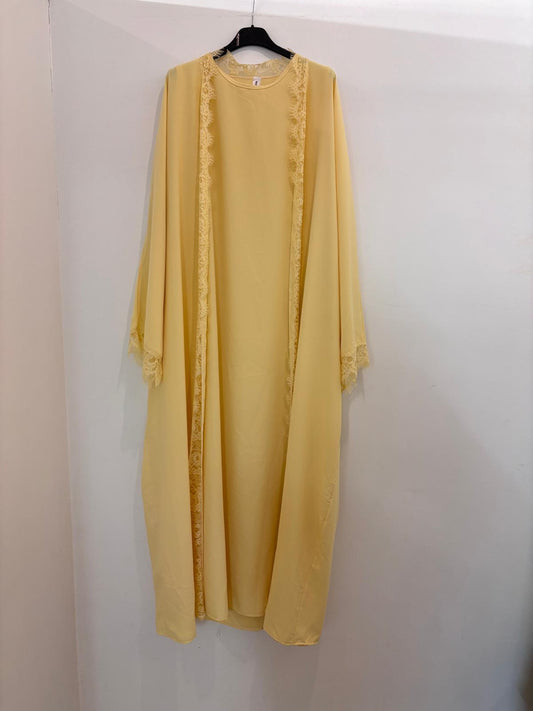 Ensemble long avec kimono et robe assortie en dentelle