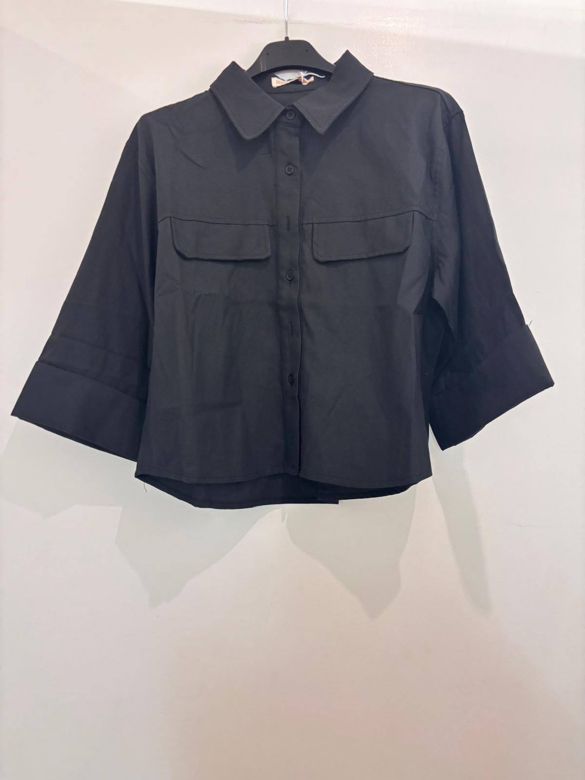 Chemise manches 3/4 retroussées et double poche poitrine à rabat