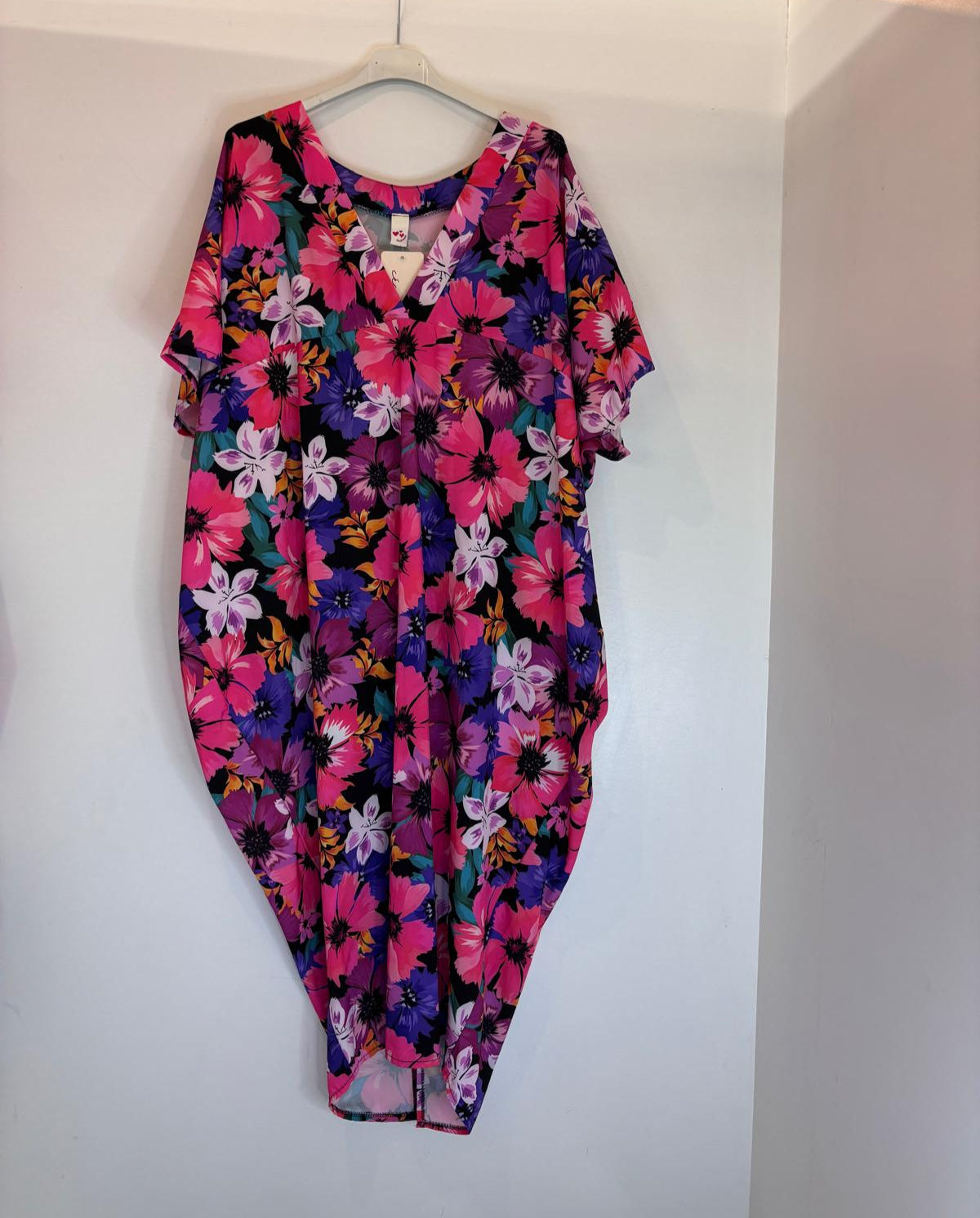 Robe longue ample multicolore à imprimé floral vif