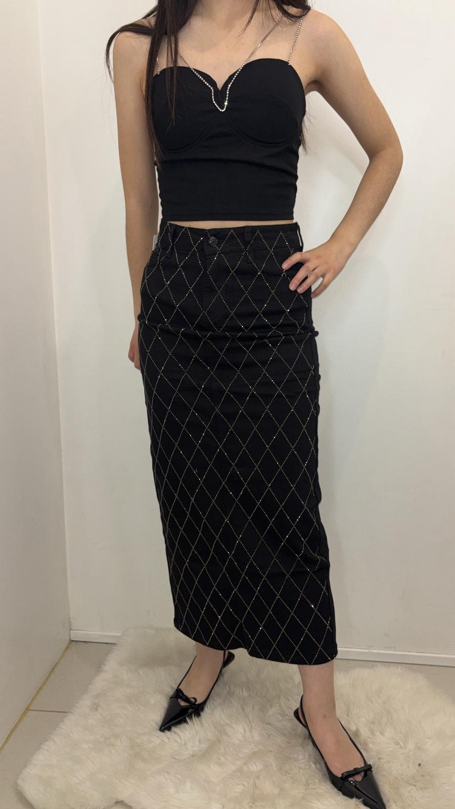 Top bustier noir à bretelles fines chaînées et décolleté cœur