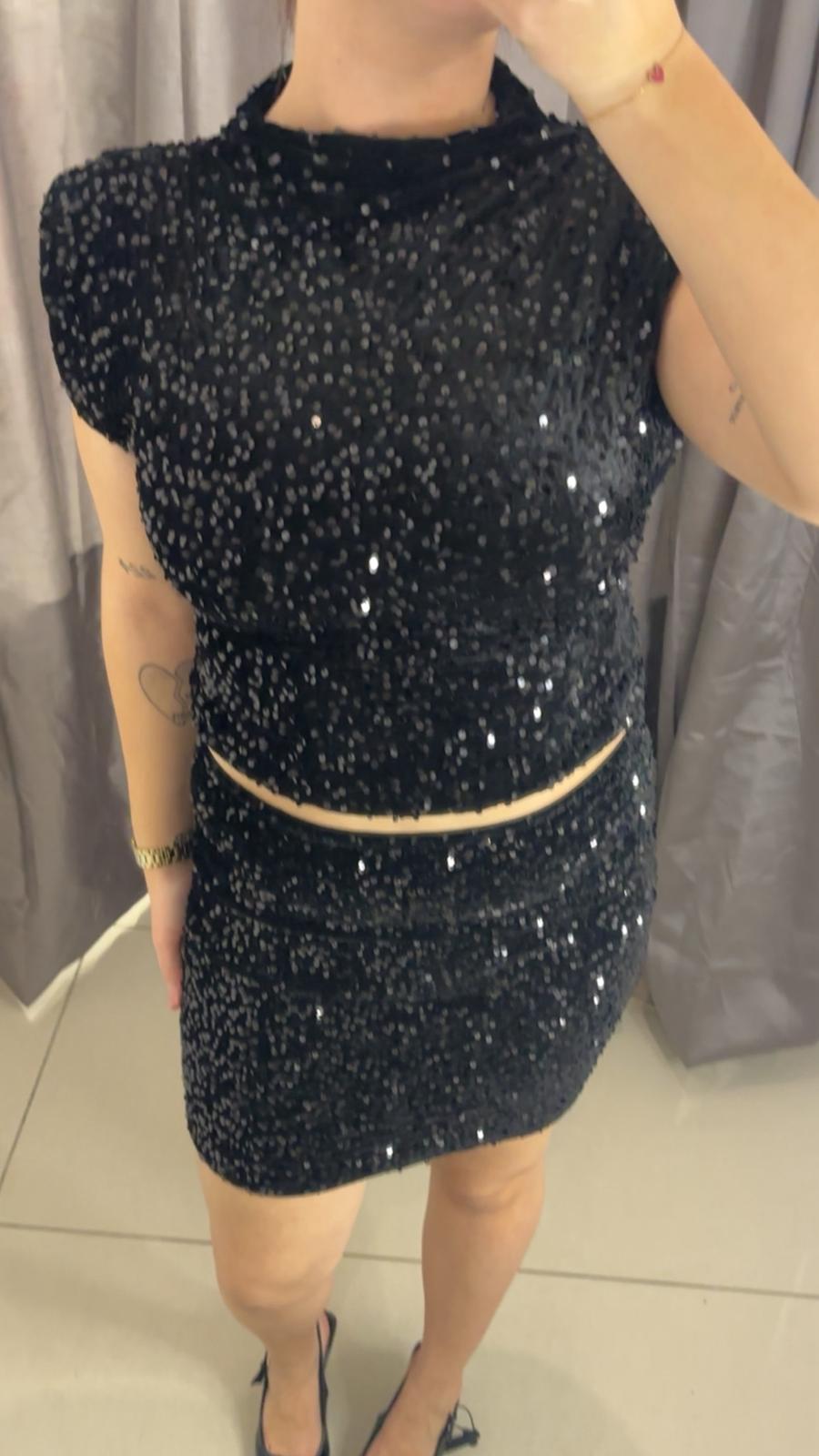 Jupe à sequins coupe moulante & effet brillant