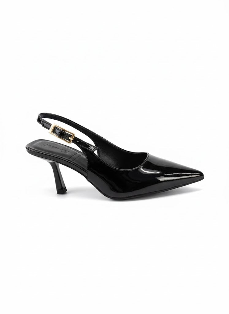 Escarpin slingback verni à bout pointu talon fin et bride ajustable