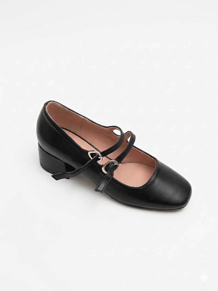 Escarpins noirs style Mary Jane à brides multiples et talon carré
