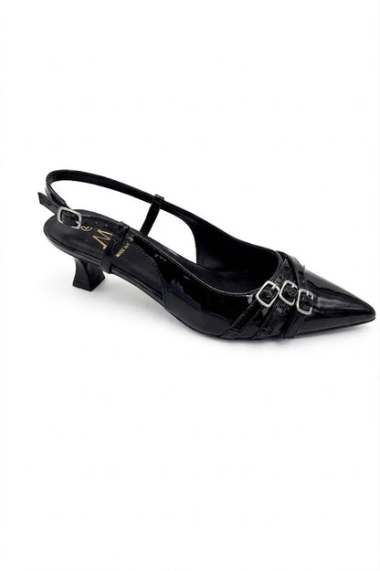 Slingback vernis à bout pointu avec triple bride et boucles argentées