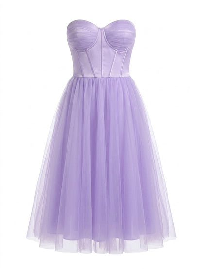 Robe bustier en tulle corsetée