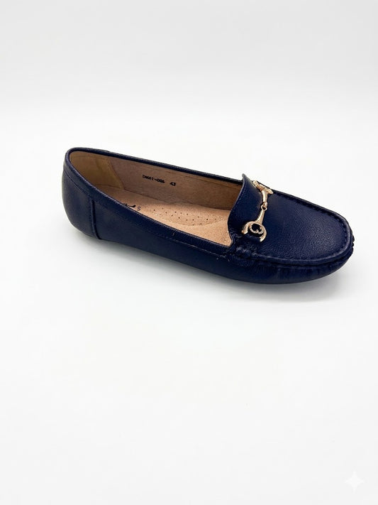 Mocassin grainé avec détail mors doré