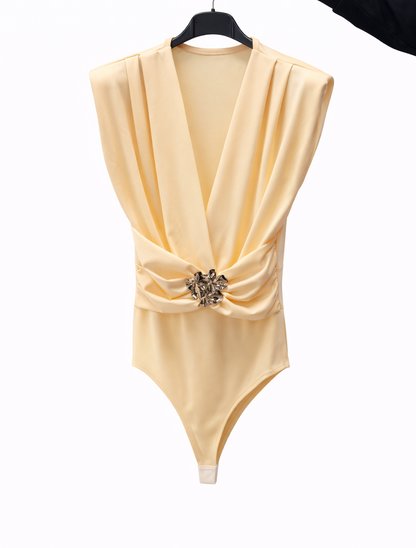Body avec bijou doré