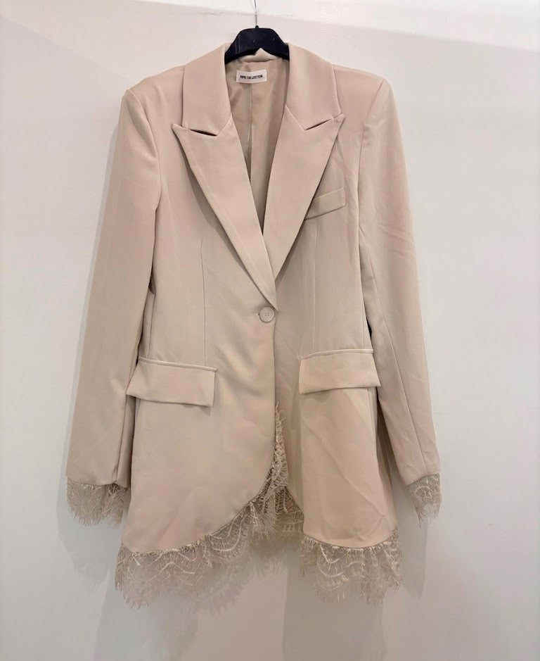 Blazer oversize monobouton bordure dentelle bas & manches