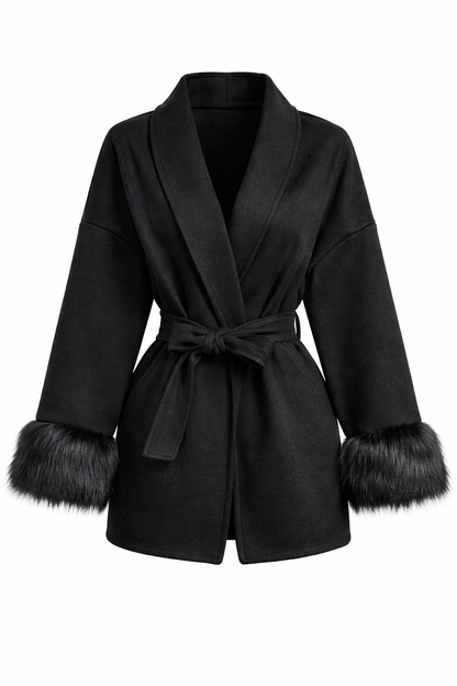 Veste ceinturée à poignets en fausse fourrure
