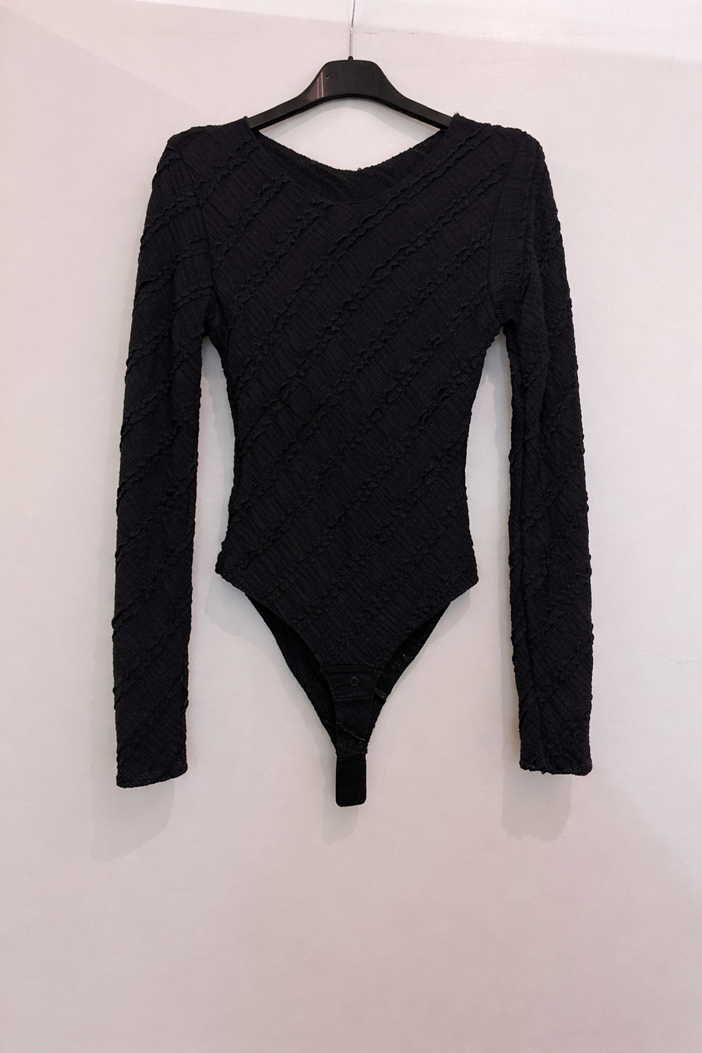 Body texturé à manches longues et rayures diagonales volantées