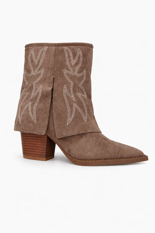 Bottines western en suédine brodée