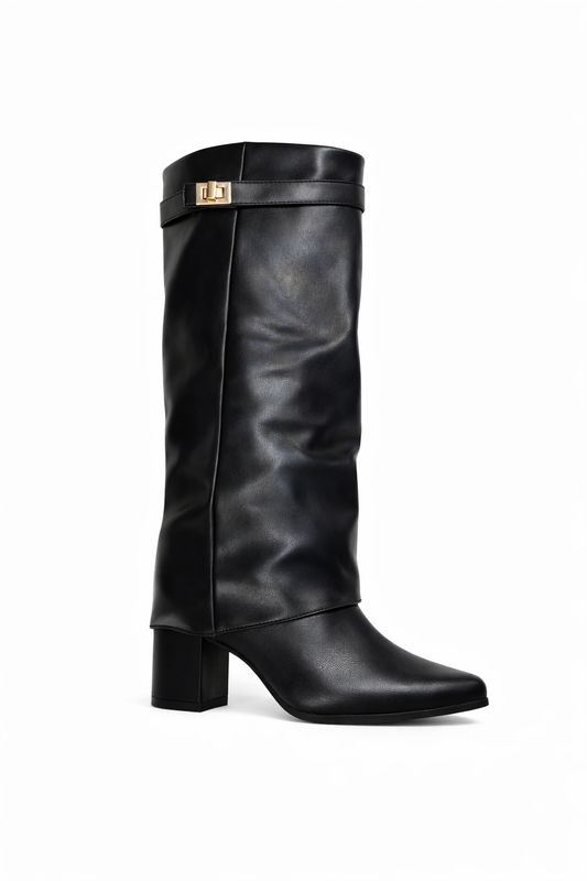 Bottes noire à talon avec boucle dorée