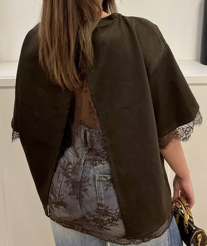 Top oversize col rond bordure dentelle manches & bas superposé