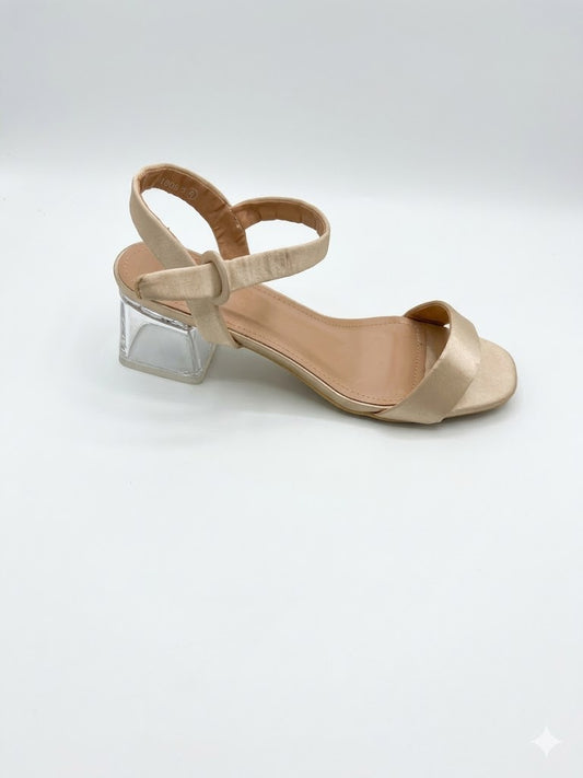 Sandale avec bride avant large et talon bloc transparent