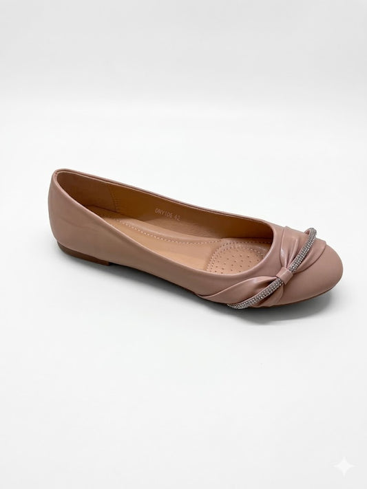 Ballerine plate avec nœud plissé et détail strass argenté