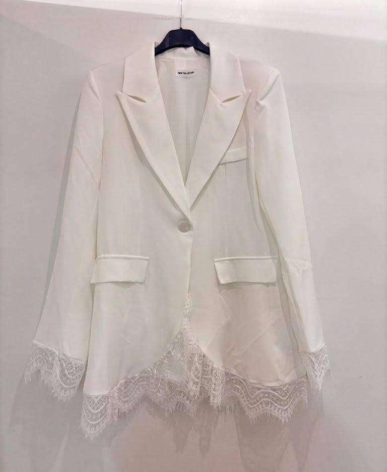 Blazer oversize monobouton bordure dentelle bas & manches