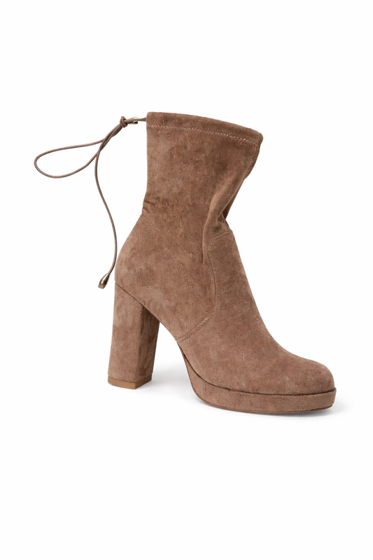 Bottines à talon haut & droit