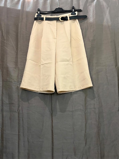 Bermuda ceinturé taille haute à pinces