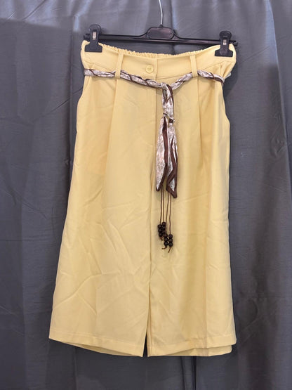 Bermuda taille haute avec ceinture foulard
