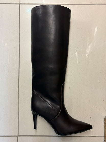 Bottes hautes à talon fin pointu