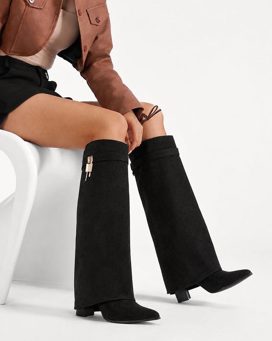 Bottes cavalières noires à revers et cadenas doré