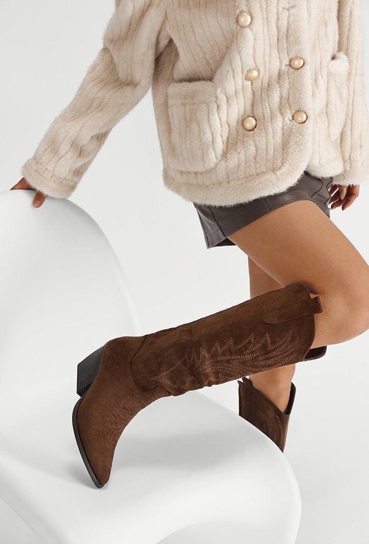 Bottes western en suédine à talon biseauté