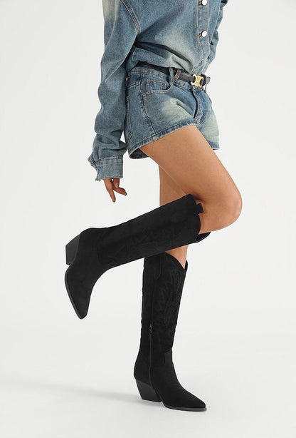Bottes western en suédine à talon biseauté