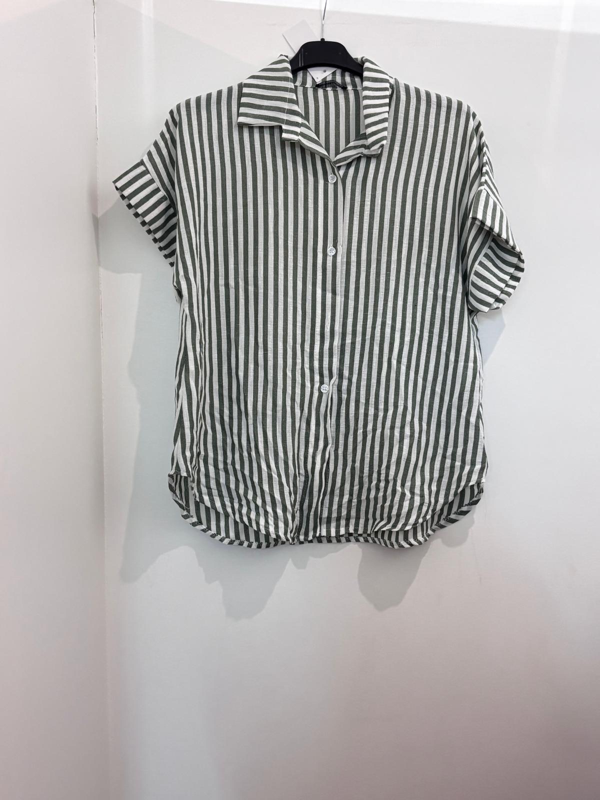 Chemise Oversize et Rayures Verticales à Manches Courtes en Lin
