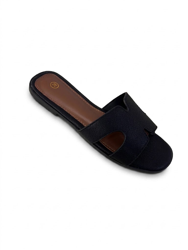 Mule Plate Noire Style H en Cuir Grainé