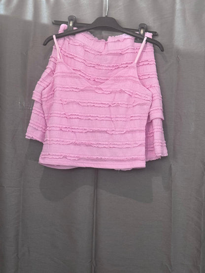 Ensemble effet froissé – débardeur et jupe short intégrée à volants