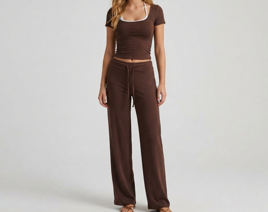 Ensemble t-shirt côtelé et pantalon large à cordon