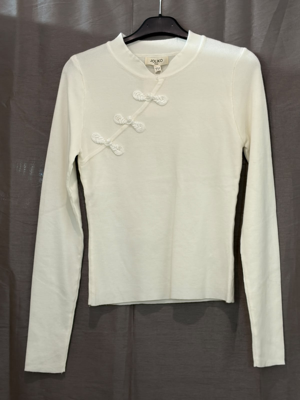 Pull col rond à brandebourgs façon tunique chinoise