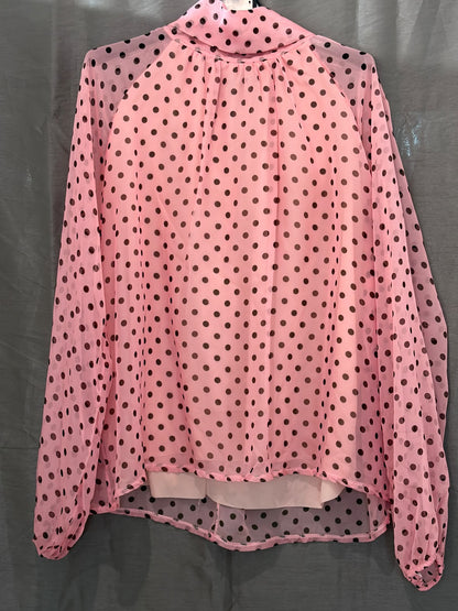 Blouse à pois et col lavallière