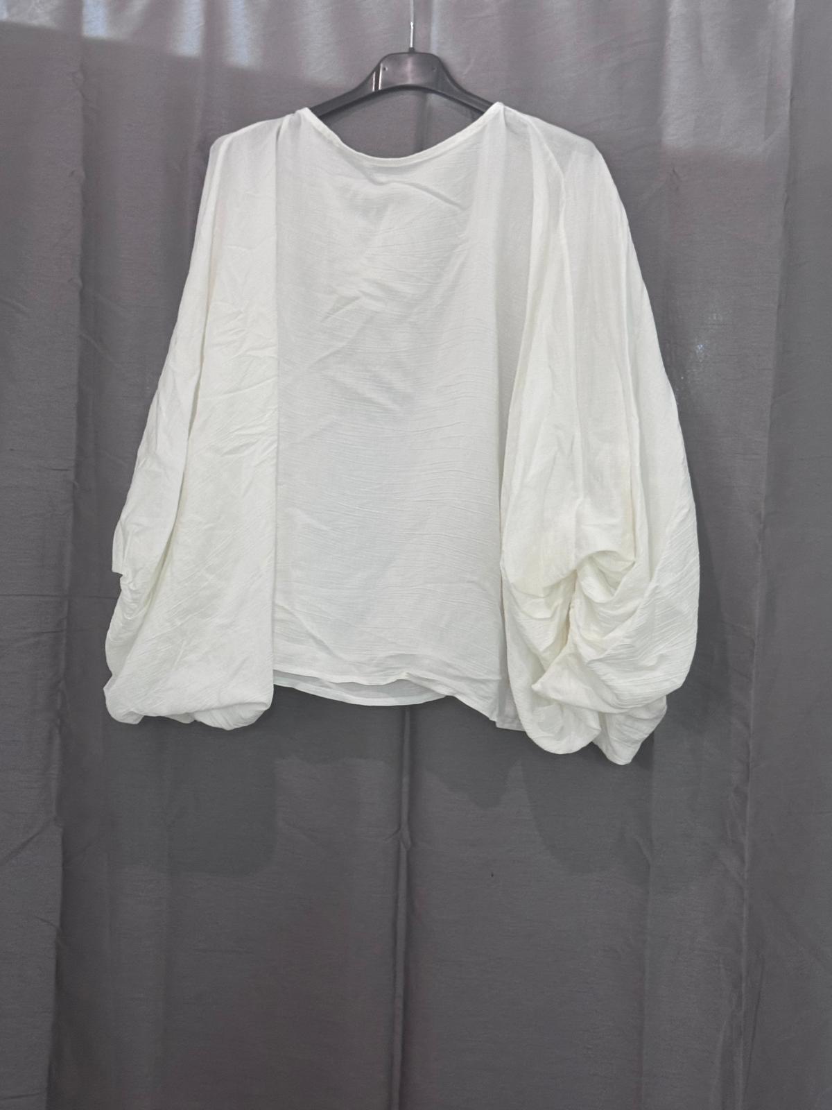 Haut oversize à manches bouffantes