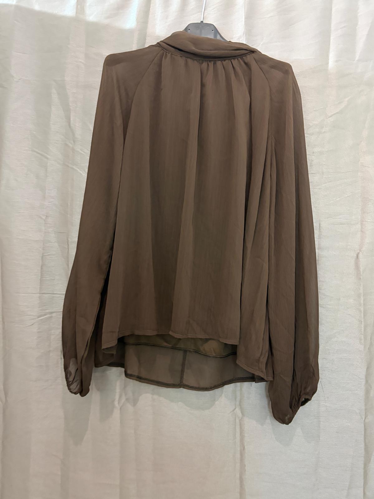 Haut à col noué, manches longues bouffantes