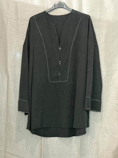 Tunique bordeaux col V surpiqué à plastron boutonné