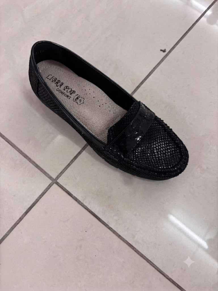 Mocassin noir effet croco et verni, bande centrale