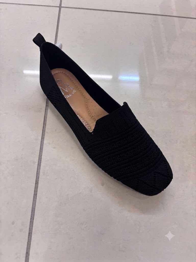 Mocassin plat noir en maille texturée, bout carré