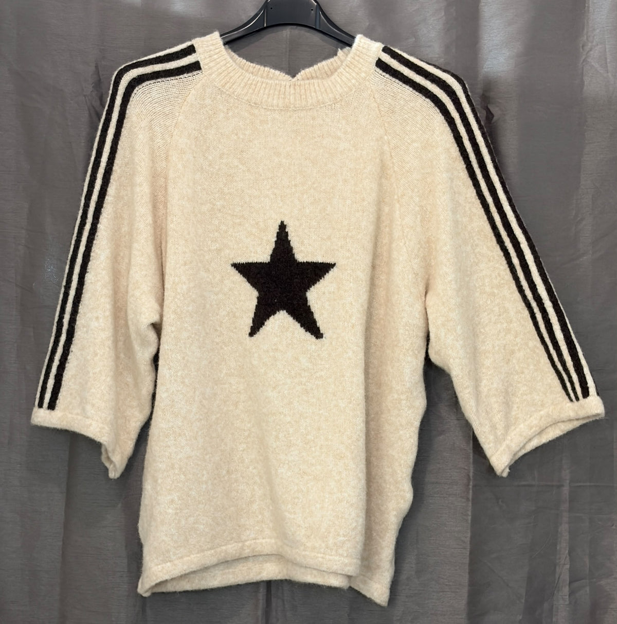 Pull chiné à étoile et bandes façon sport